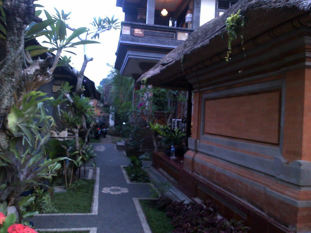 Depa House Hotel Ubud Exterior foto